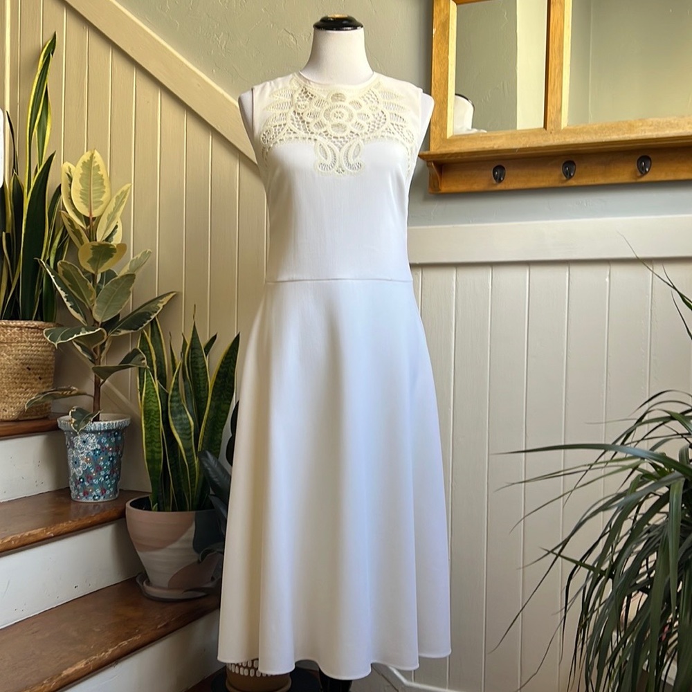 Ralph Lauren Collection Purple Label Wool Sleeveless Embroidered Dress in Cream - Picture 13 of 14
